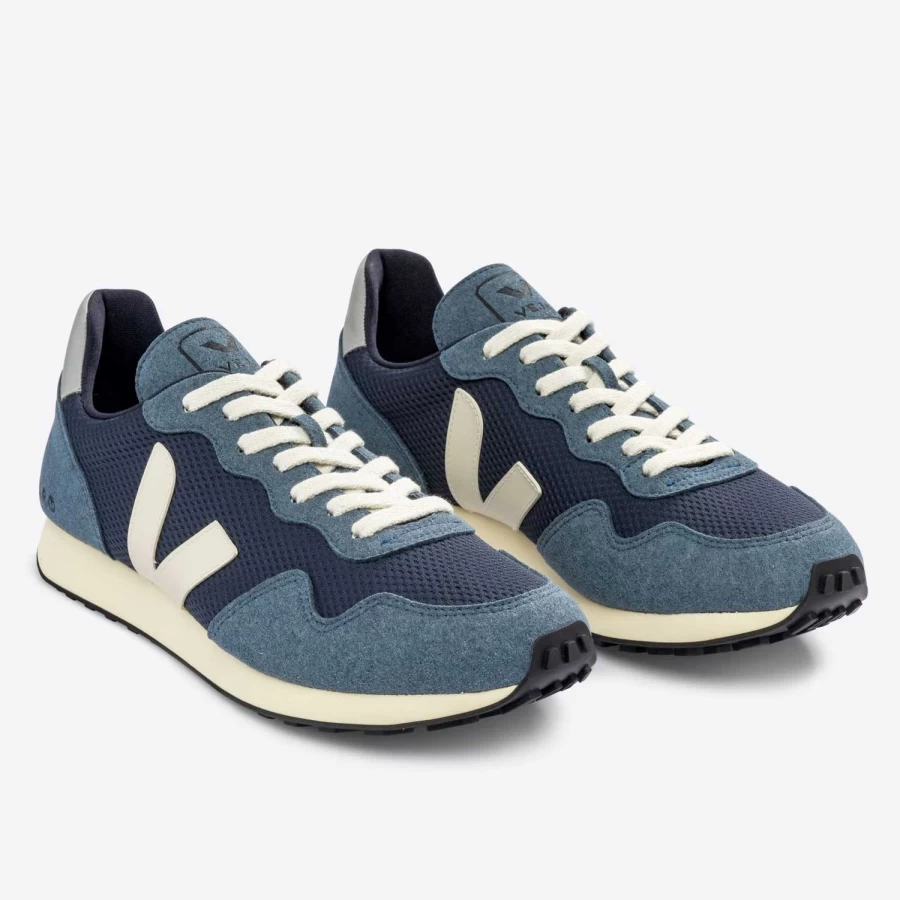 VEJA Men's Alveomesh Sneakers in Nautico/Pierre - Sustainable Trainers